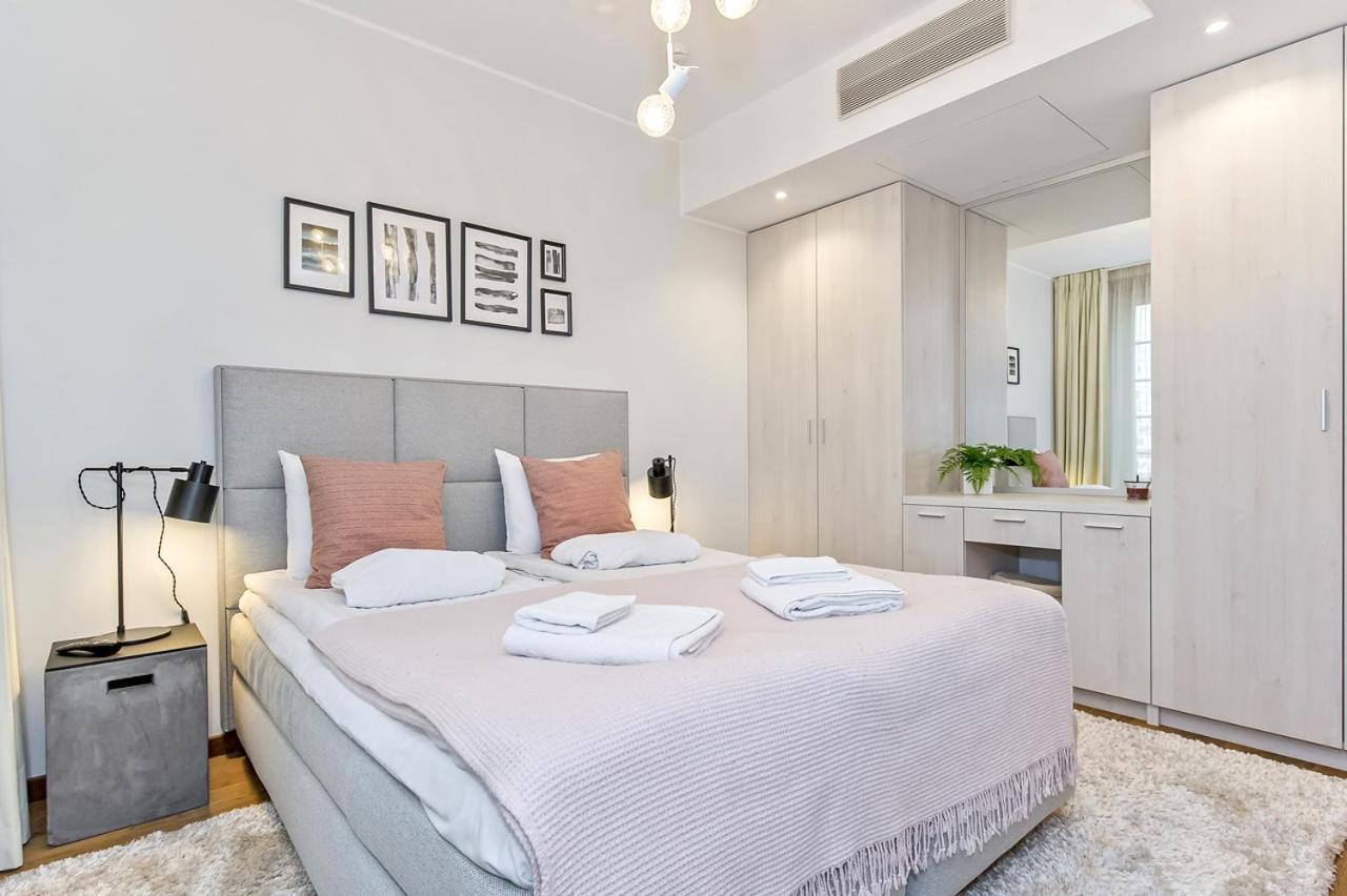 Luxuriously Furnished, Spacious Rotermanni Jewel Tallinn Exterior photo